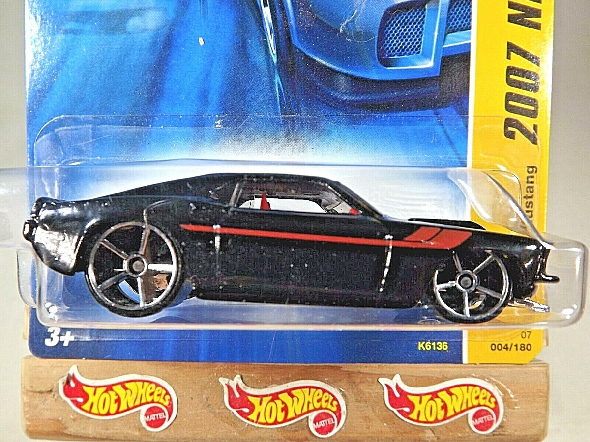 ミニカー Hot Wheels Lap 4 Eroded Ford Mustang ミニカー Hot Wheels