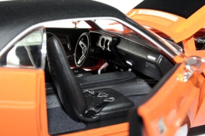 Greenlight Collectibles 1970 Dodge Challenger 2 Fast - 2 Furious 1