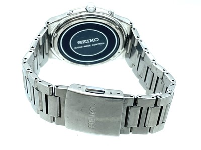 SEIKO Radio Wave Control Solar Titanium Men's Watch 2.5oz 7B22