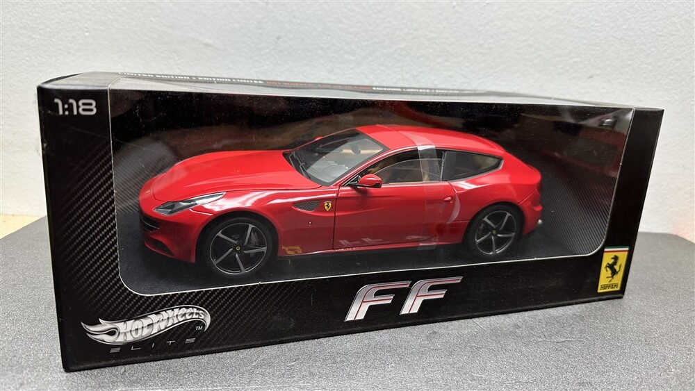 HOT WHEELS ELITE FERRARI FF 4 SEATER 1/18 DIE CAST RED W1105 | eBay