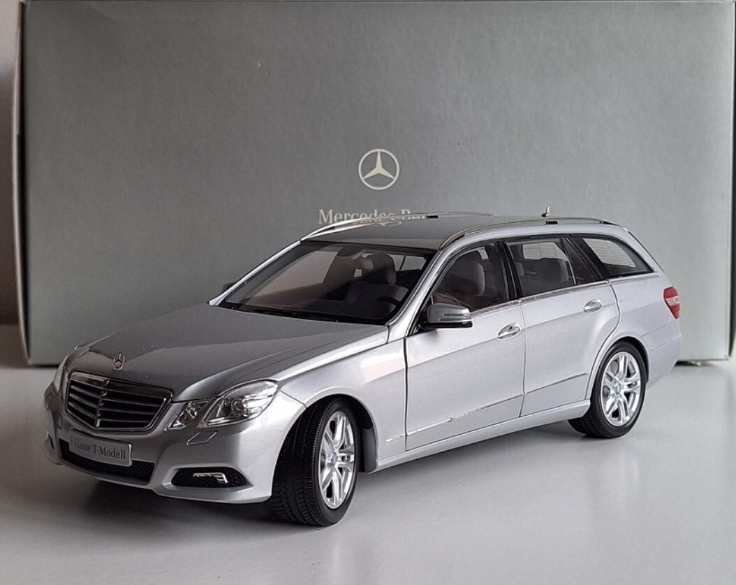 Mercedes-Benz E-Klasse Estate (W212) SW T-Model 2009 Silver 1:18