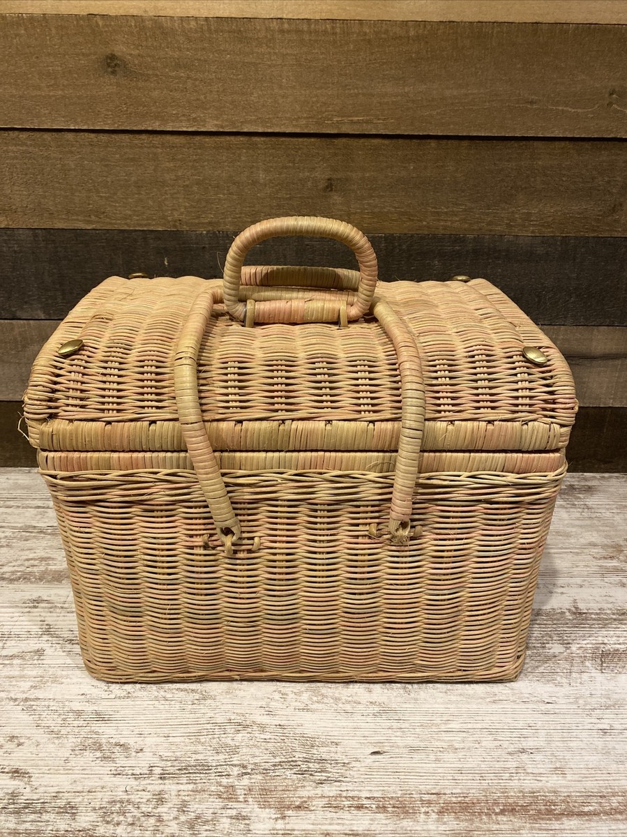 Vintage Picnic Time Basket Folding Handles with Tablecloth