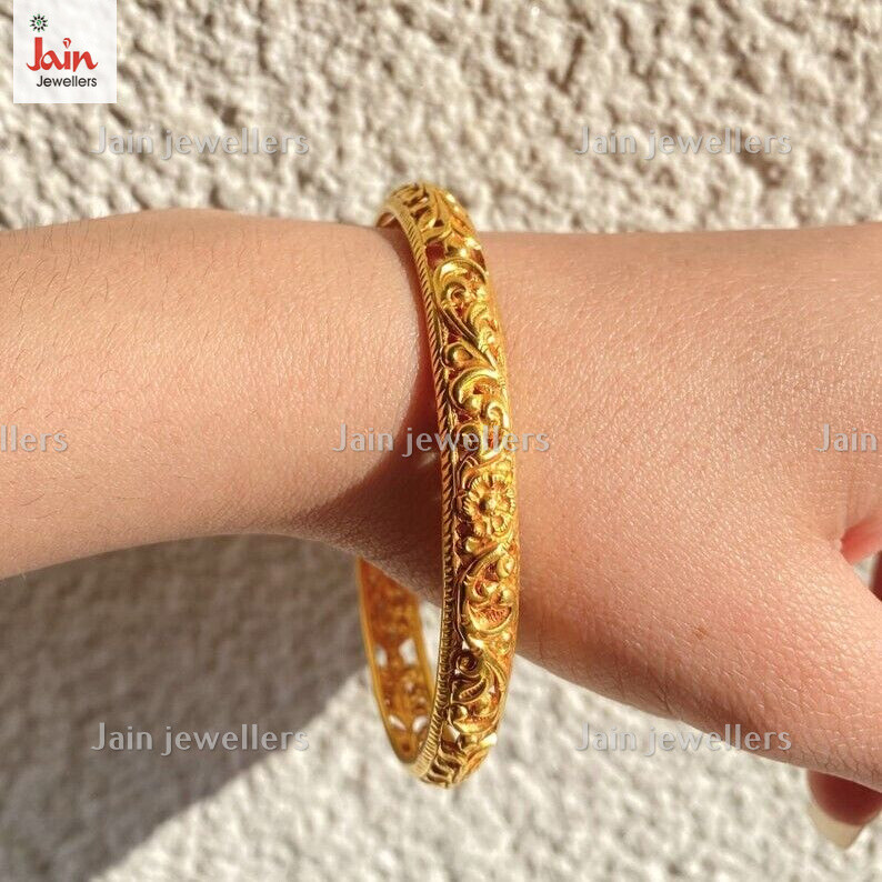 18 Kt, 22 Kt Real Gold Engraved Handmade Women's Bracelet Bangle
