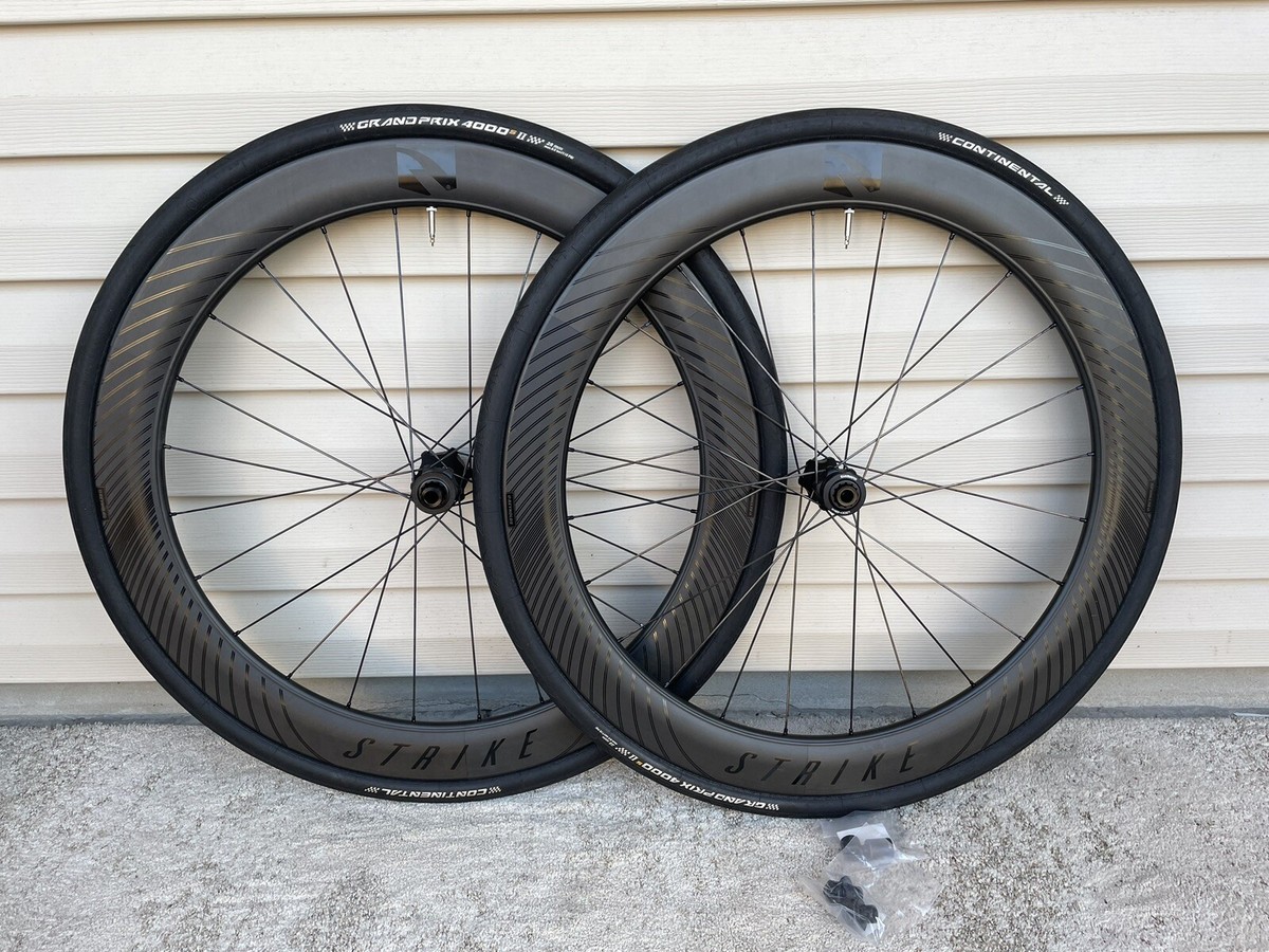 Reynolds Strike 62mm Carbon Road Wheelset. Disc centerlock
