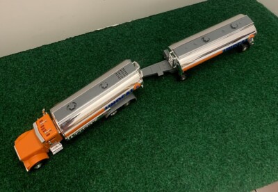 Vintage Unocal 76 Super Tanker Rig With Additional Tanker With