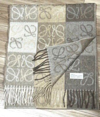 Loewe checkerboard scarf Stall white beige with tag 180cm × 45cm
