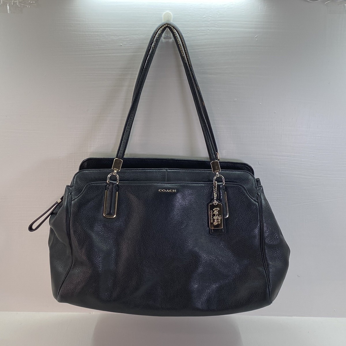 Coach Madison 25161 Black Leather Purse Shoulder Bag Dividers Zip