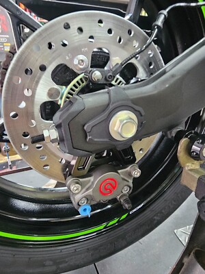 Kawasaki ZX4RR ZX-4RR Brembo P2 Caliper underslung Bracket 84mm | eBay