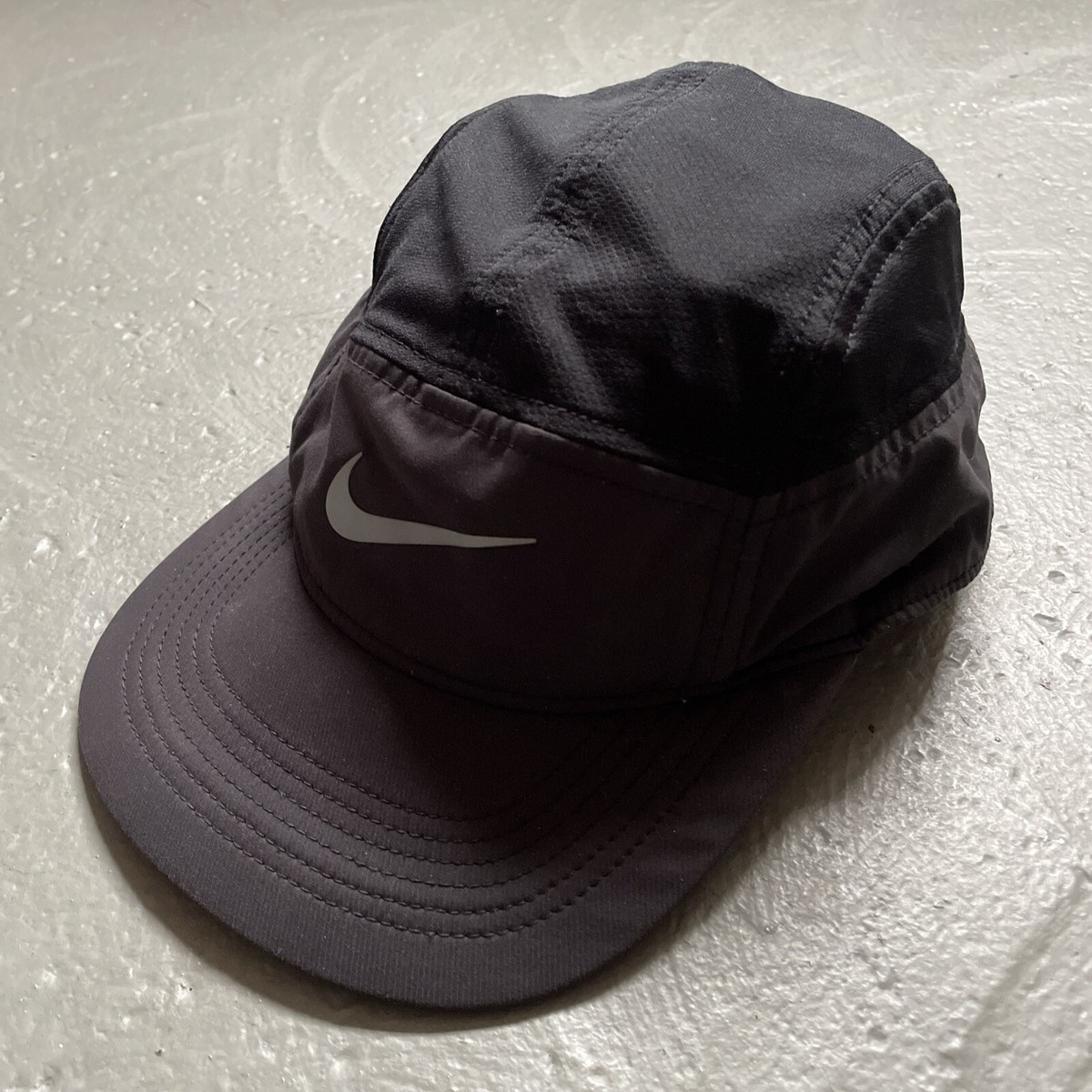 Nike AW84 Zip Pocket Dri-Fit Swoosh Check 5-Panel Cap Hat Black