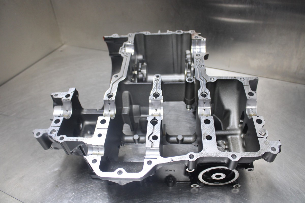 12-24 KAWASAKI NINJA ZX14R LOWER ENGINE BOTTOM CRANKCASE CRANK