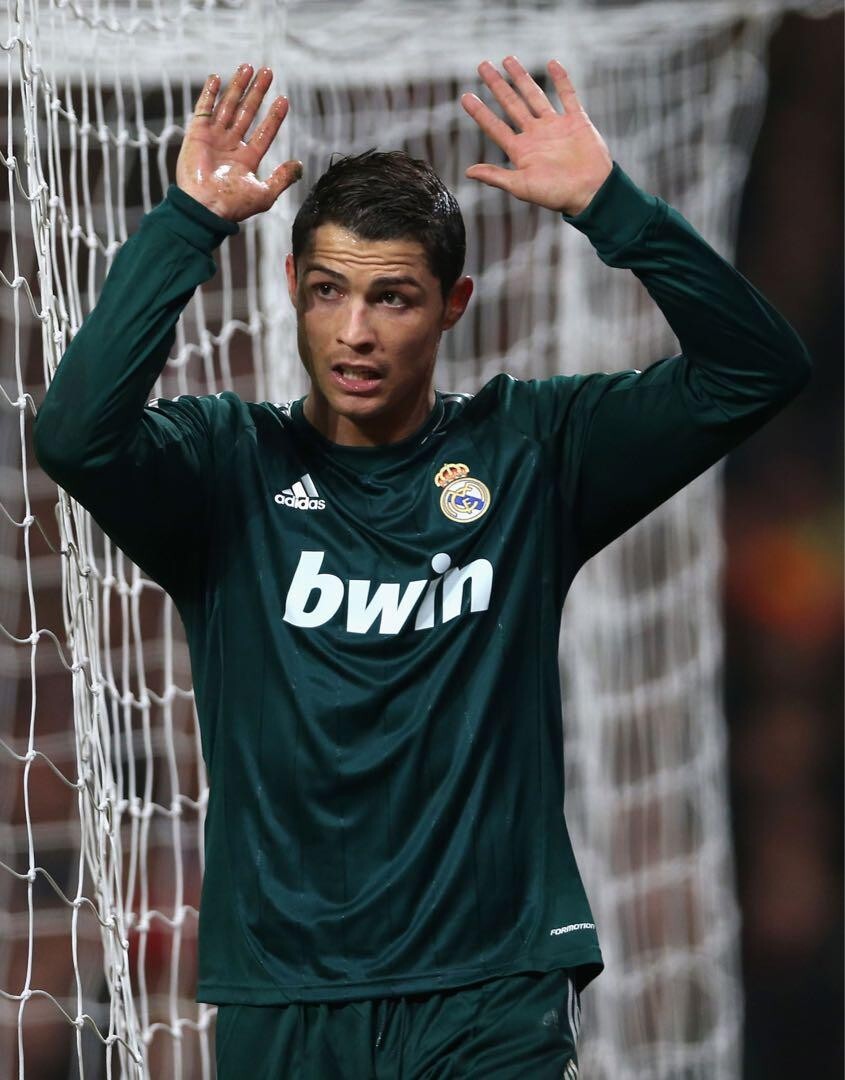Player Issue Ronaldo Jersey uniforms Real Madrid Champions League