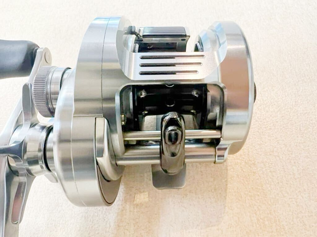 Shimano 19 CALCUTTA CONQUEST DC 200 Right Baitcasting Reel | eBay