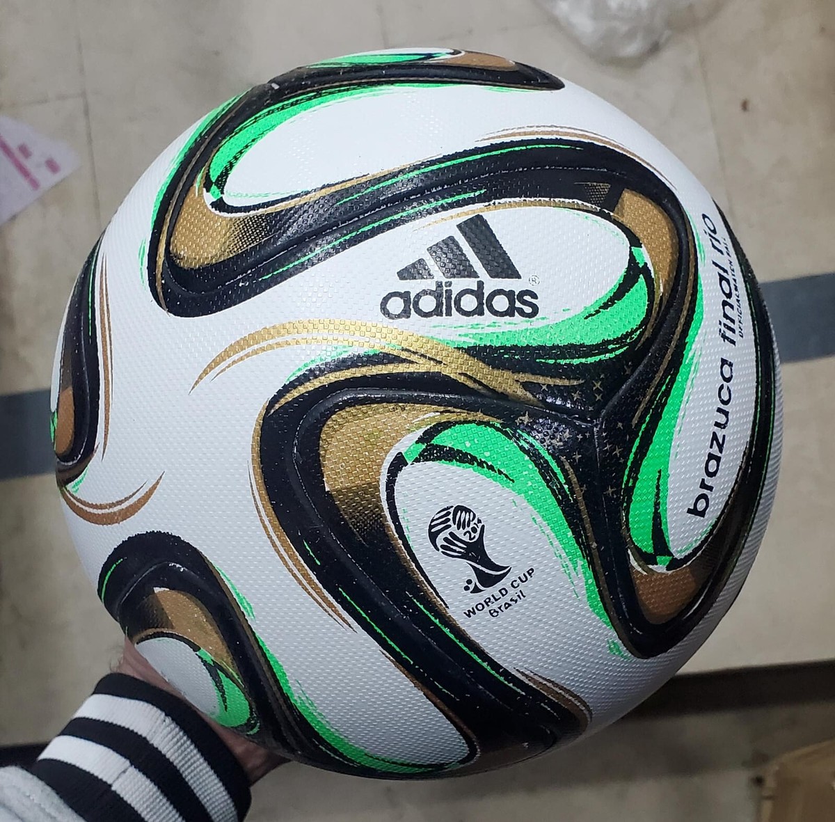 Adidas Brazuca FINAL Rio World Cup 2014 Match BALL Football Soccer