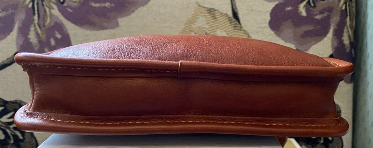 COACH VINTAGE CHUNKY CASE BRITISH TAN LEATHER POUCH BAG 7165 NWT