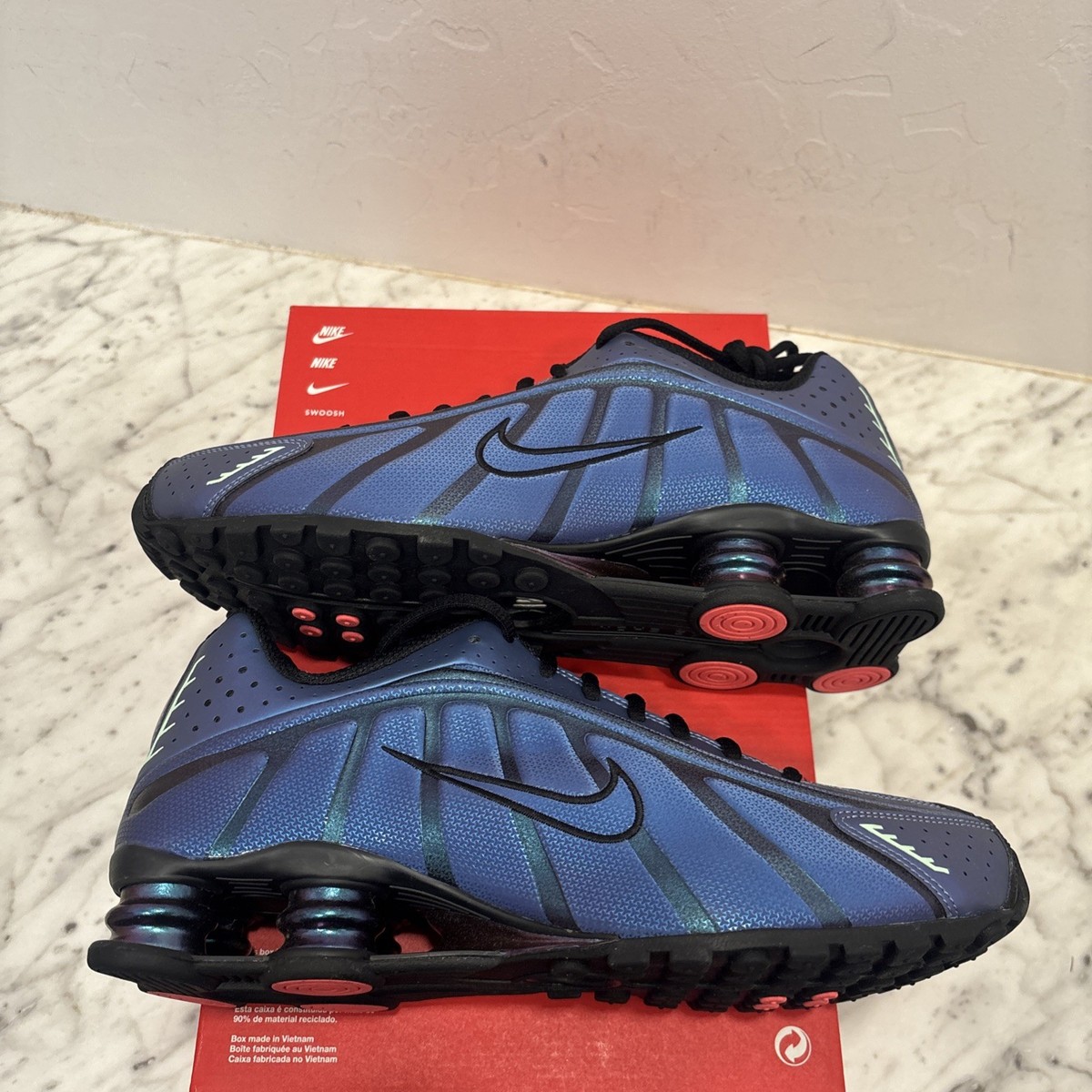 Size 9.5 - Nike Shox R4 Iridescent for sale online | eBay