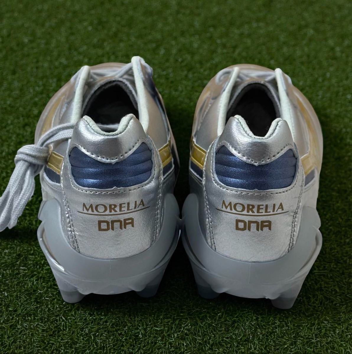 Brand New! Mizuno Morelia DNA Japan – Football Boots – 27.5 / US