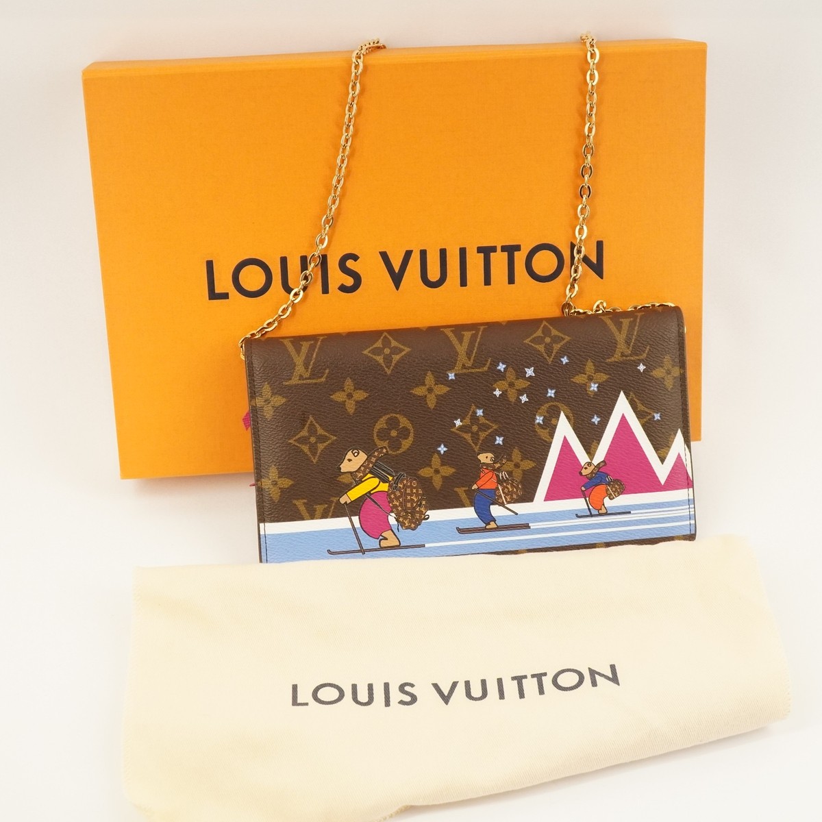 Louis Vuitton Chain Crossbody Wallet Ski Bear Limited Edition Bag