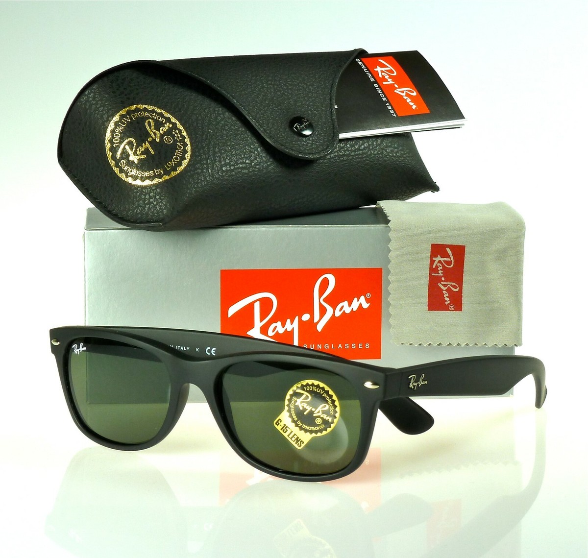 Ray-Ban New Wayfarer Matte Black Rubber l Green G-15XLT RB2132 622