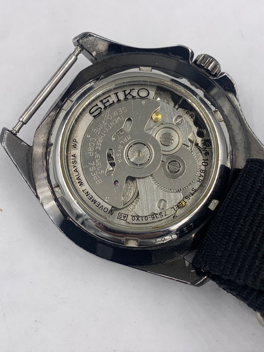 Seiko watch 5 Sports 7S36-01X0 Day Date 23 jewels Automatic day