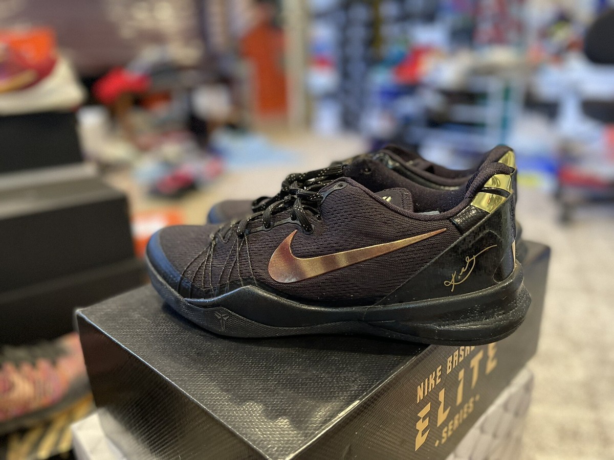 NIKE KOBE 8 VIII SYSTEM ELITE+ BLACK/METALLIC GOLD SIZE MEN'S 10