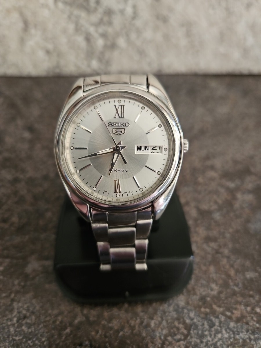 Seiko 5 Automatic 7S26-0430 Silver Dial Day Date Watch. See