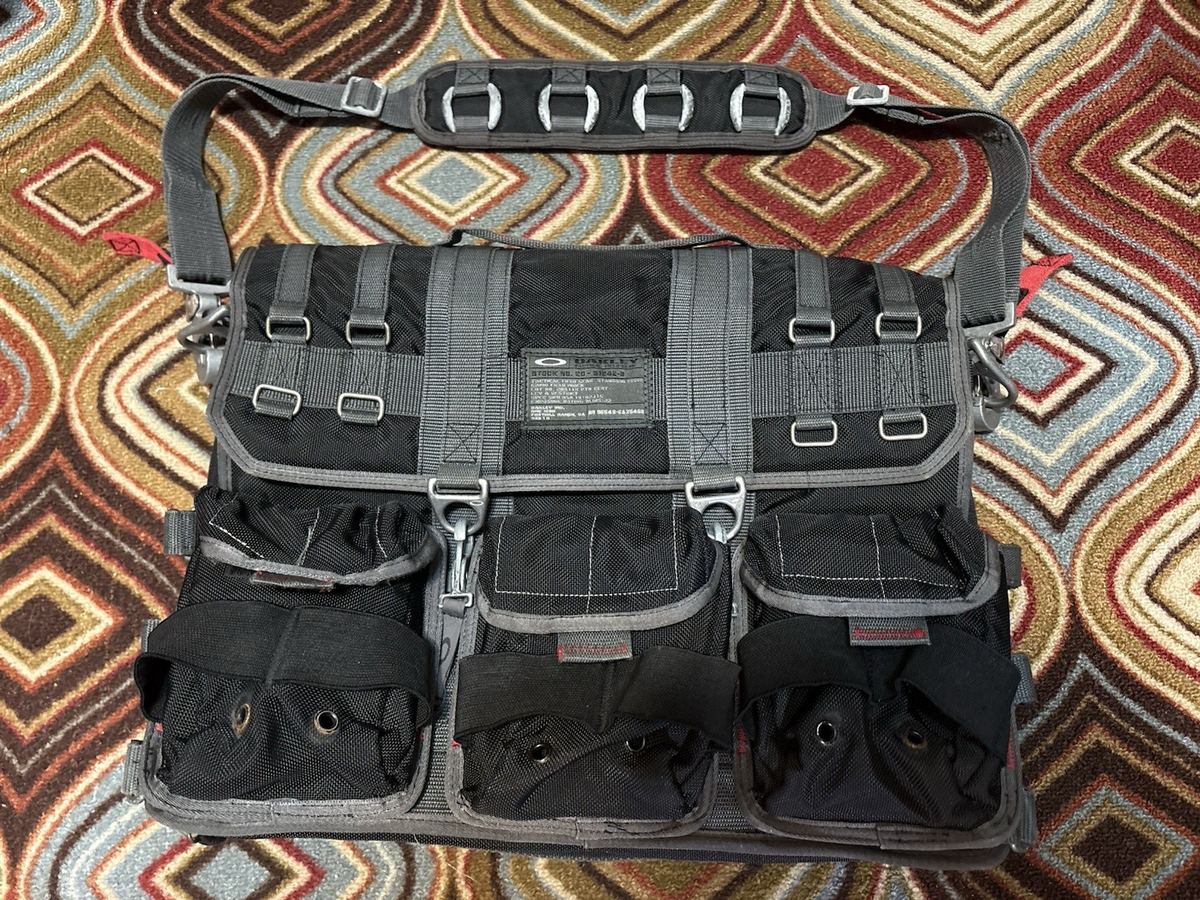 OAKLEY TACTICAL FIELD GEAR AP BAG SI Briefcase Laptop Messenger