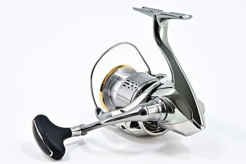 SHIMANO ステラ C3000XG 中古 使用回数1回 シマノ ステラ C3000XG