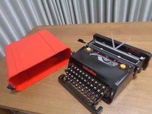 Olivetti Valentine | eBay