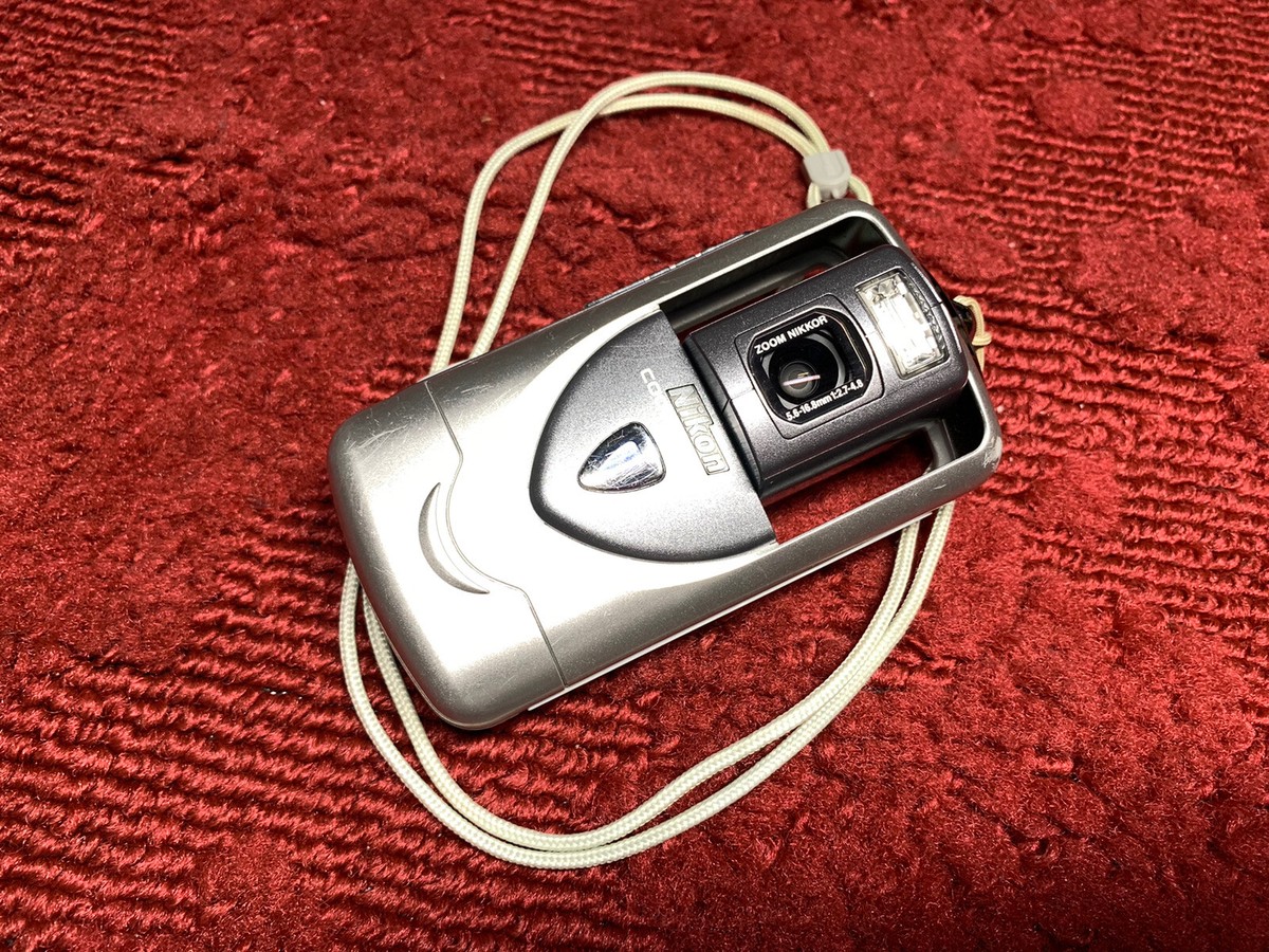 Rare Vintage Nikon CoolPix E3500 Digital Camera 3500 TESTED NEEDS