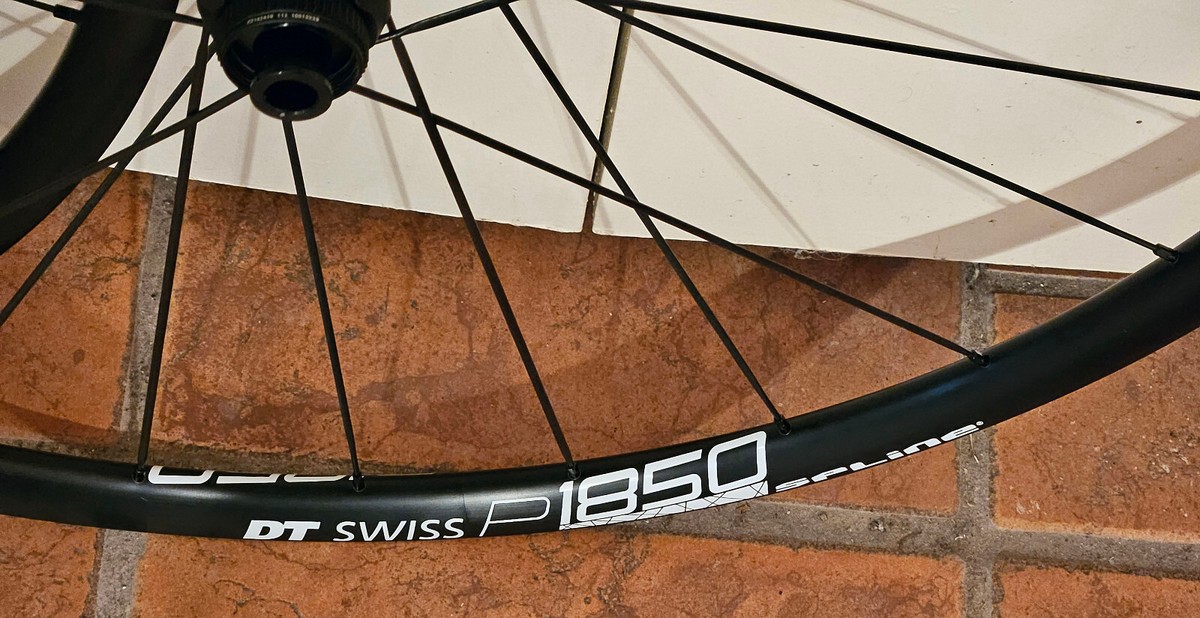DT SWISS P1850 (P1800) ROAD DISC WHEELSET DISC 12mm THRU-AXLE