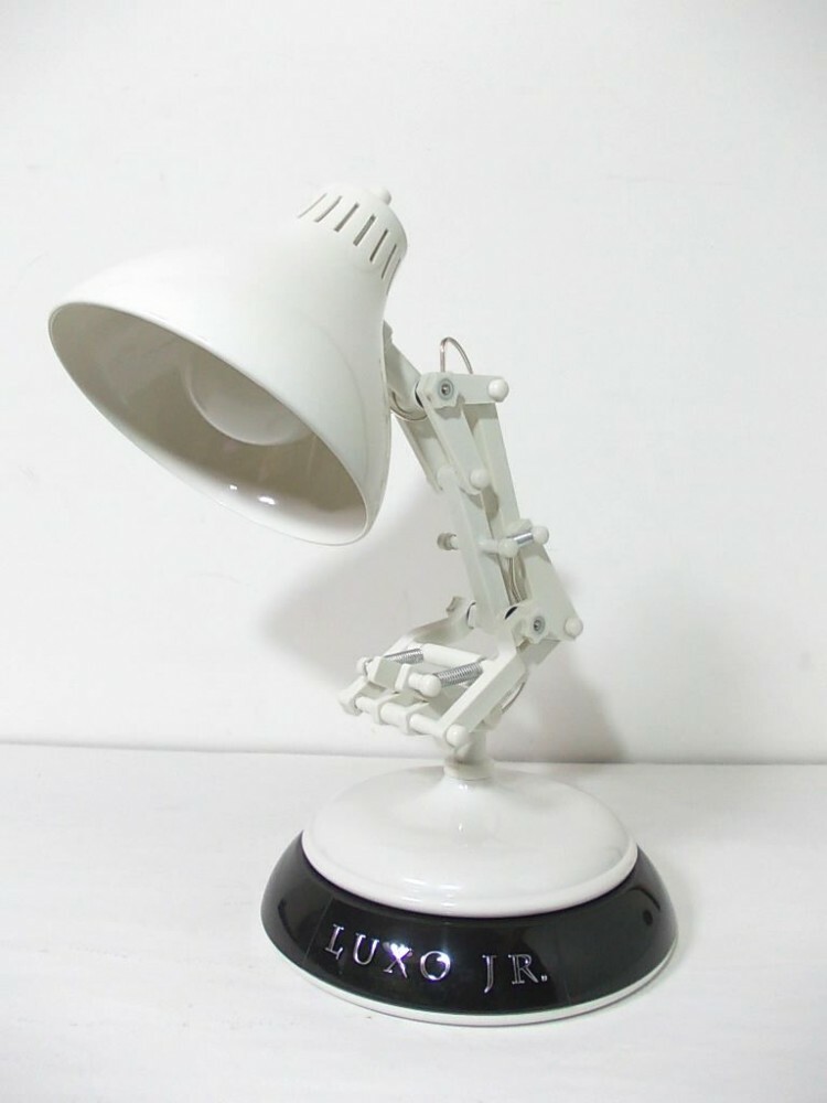 TOY STORY 3 コレクターズ ボックス 限定 LUXO JR. ライト Amazon.co