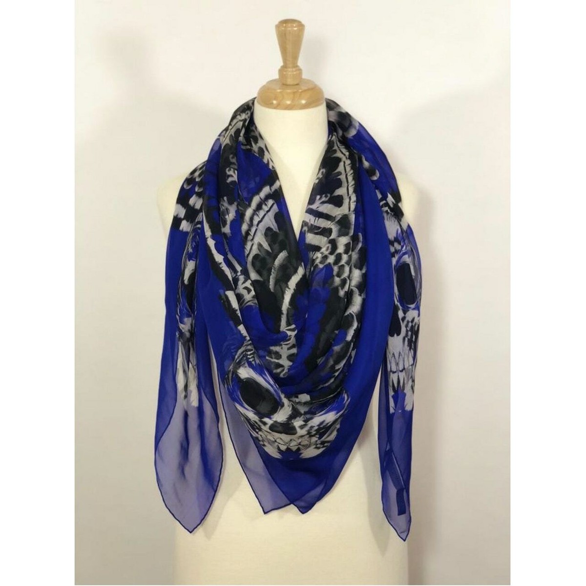 ALEXANDER MCQUEEN Alexander Mcqueen Skinny Skull Scarf in