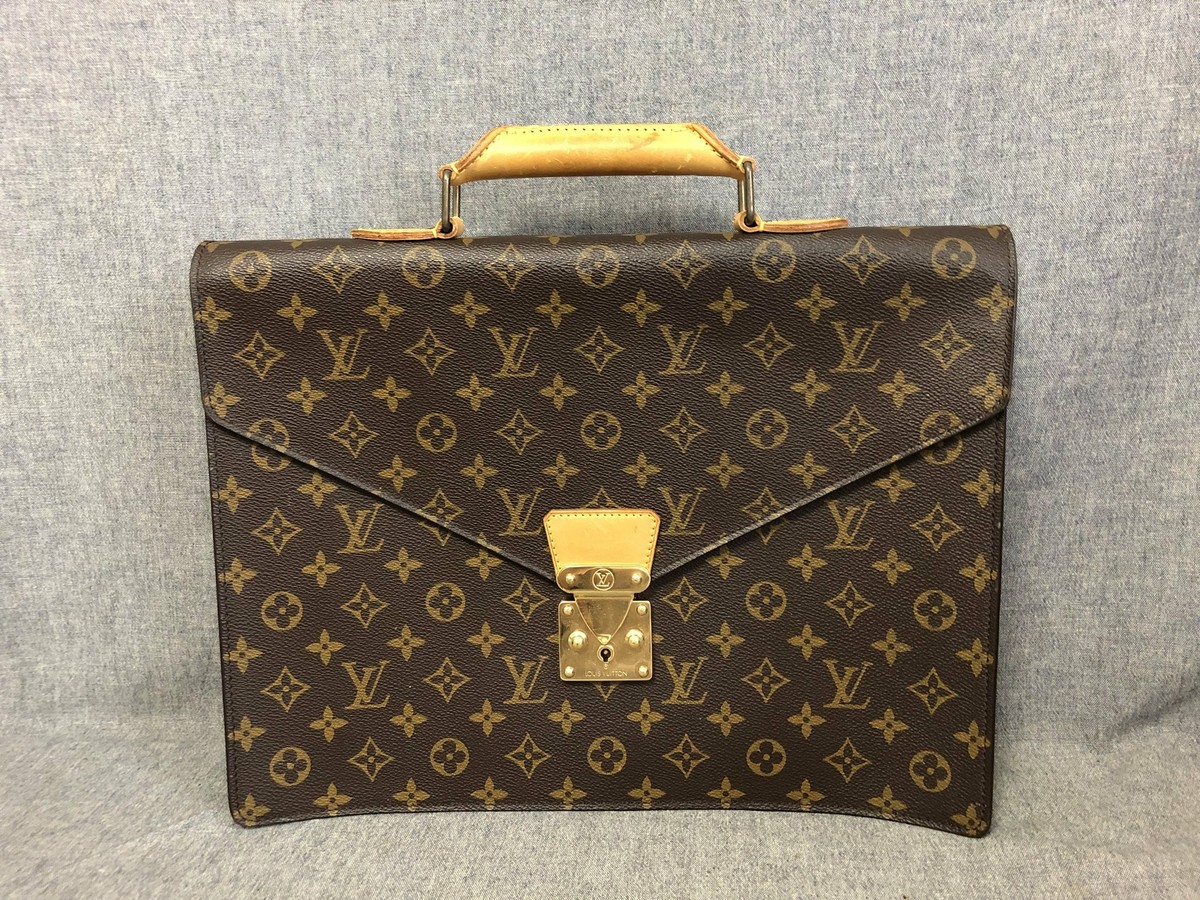 Authentic LOUIS VUITTON Monogram Serviette Conseiller M53331