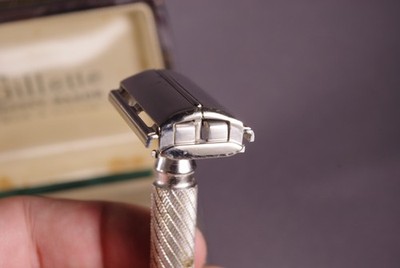 English Gillette Aristocrat NO 66 Safety Razor Orig Box (№#09) | eBay