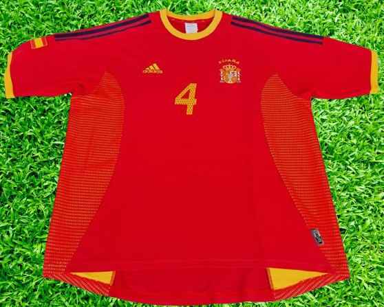 SPAIN 2002 MEMORABILIA PEP GUARDIOLA 4 HOME ADIDAS JERSEY L