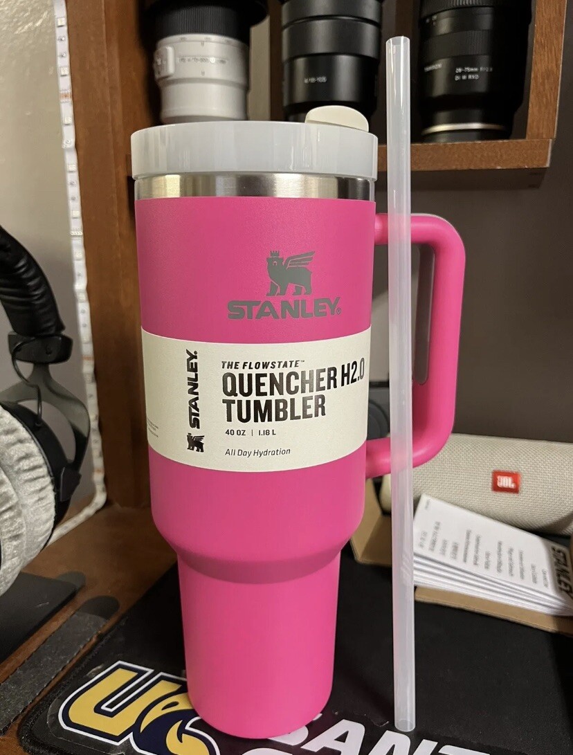 NWT STANLEY CUP QUENCHER H2.0 TUMBLER-HOT PINK BARBIE CAMELIA-40