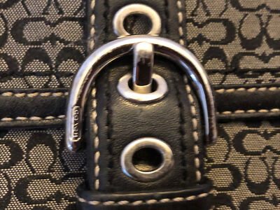 COACH MINI SIGNATURE BUCKLE LARGE SOHO WRISTLET 40585 Wallet Black