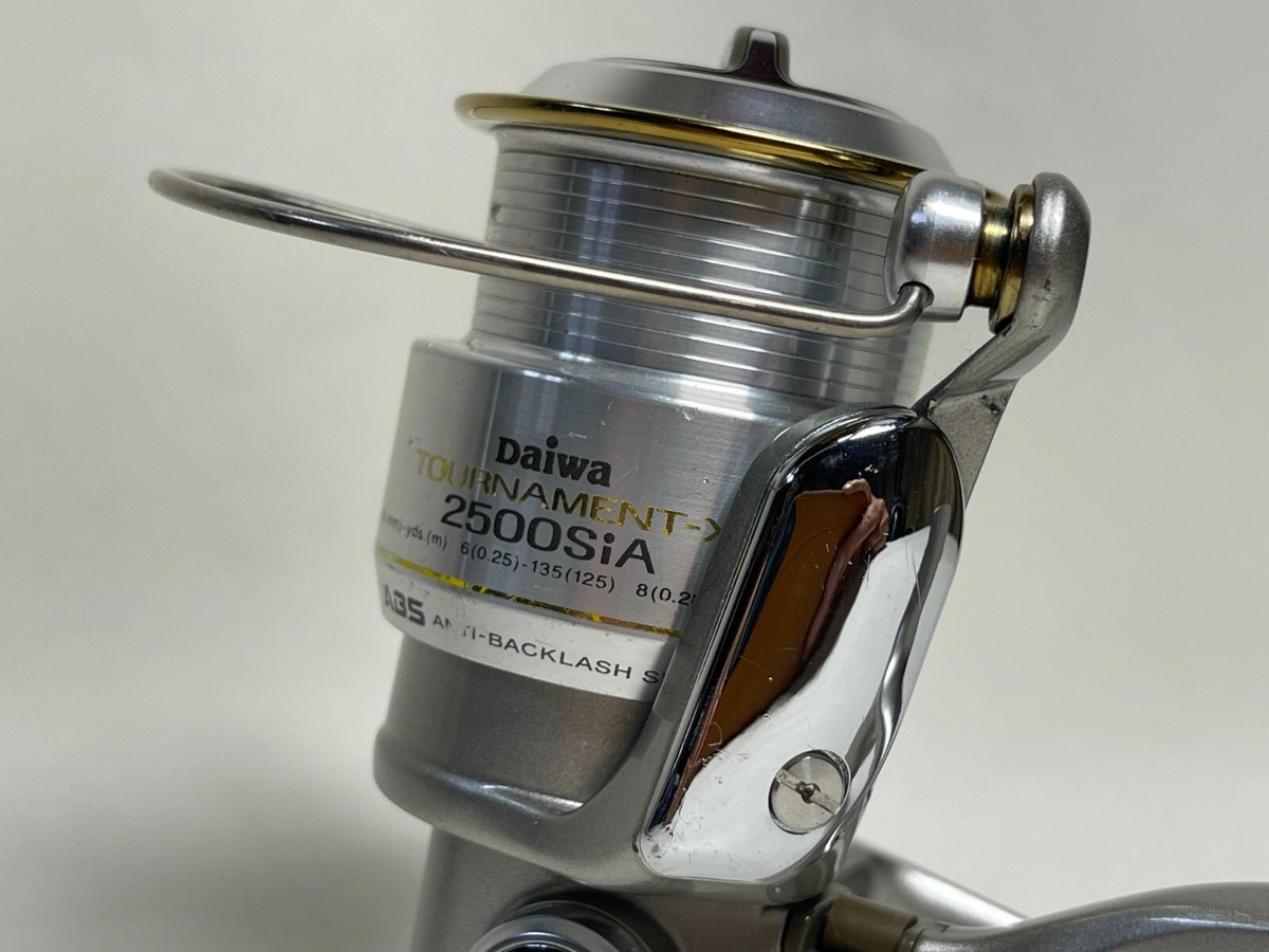 リール Daiwa TOURNAMENT-X 2000LBA リール Daiwa TOURNAMENT-X