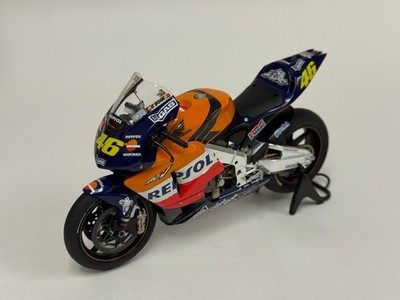 1/12 Tamiya Master Work Honda RC211 V from 2003 Moto GP of V.Rossi