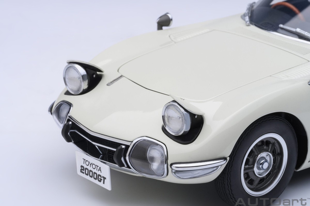 Autoart Toyota 2000GT 1967 (White) 1/18 Scale New Release! | eBay