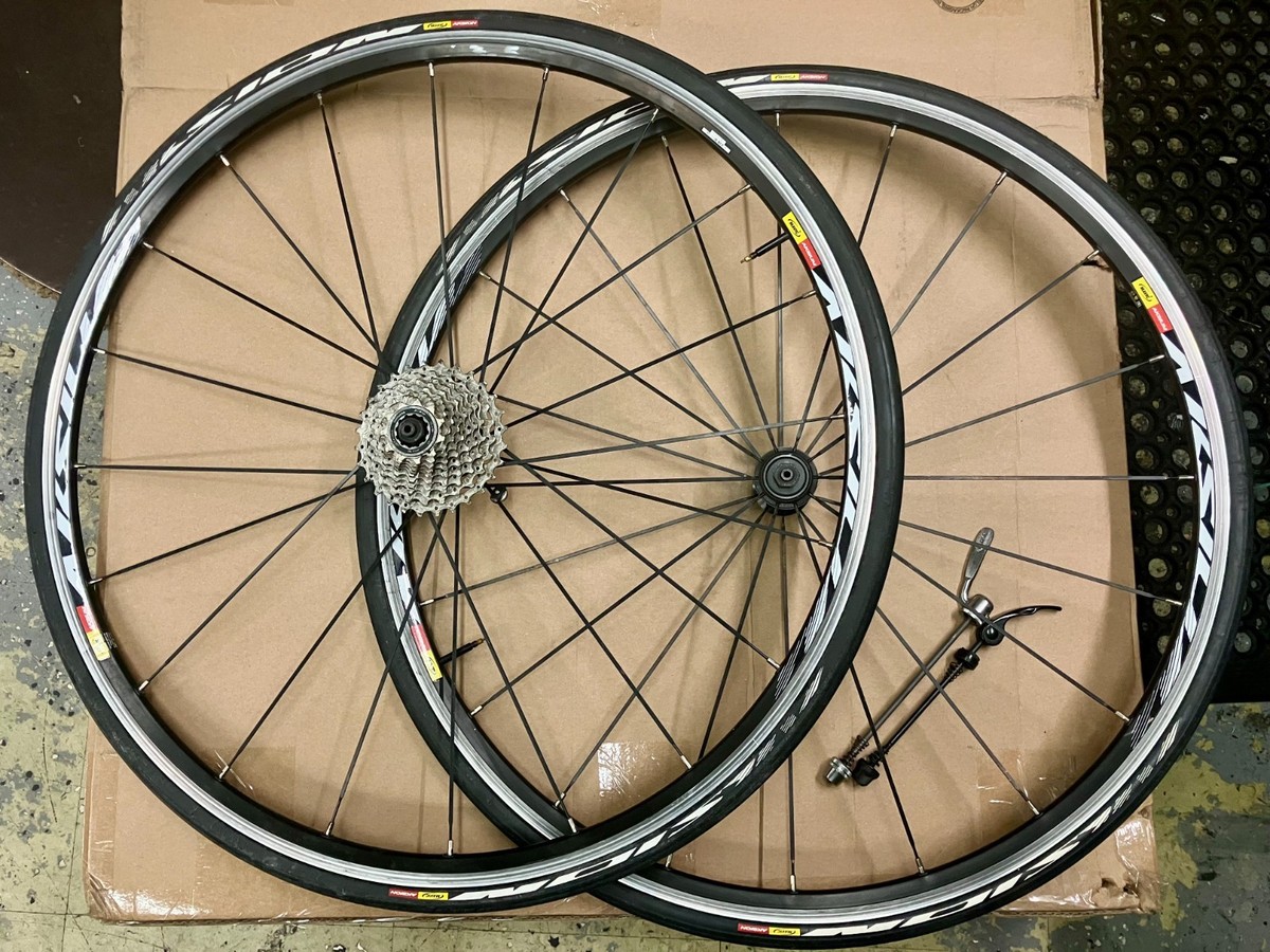 Mavic Aksium Race 700c Wheelset | eBay