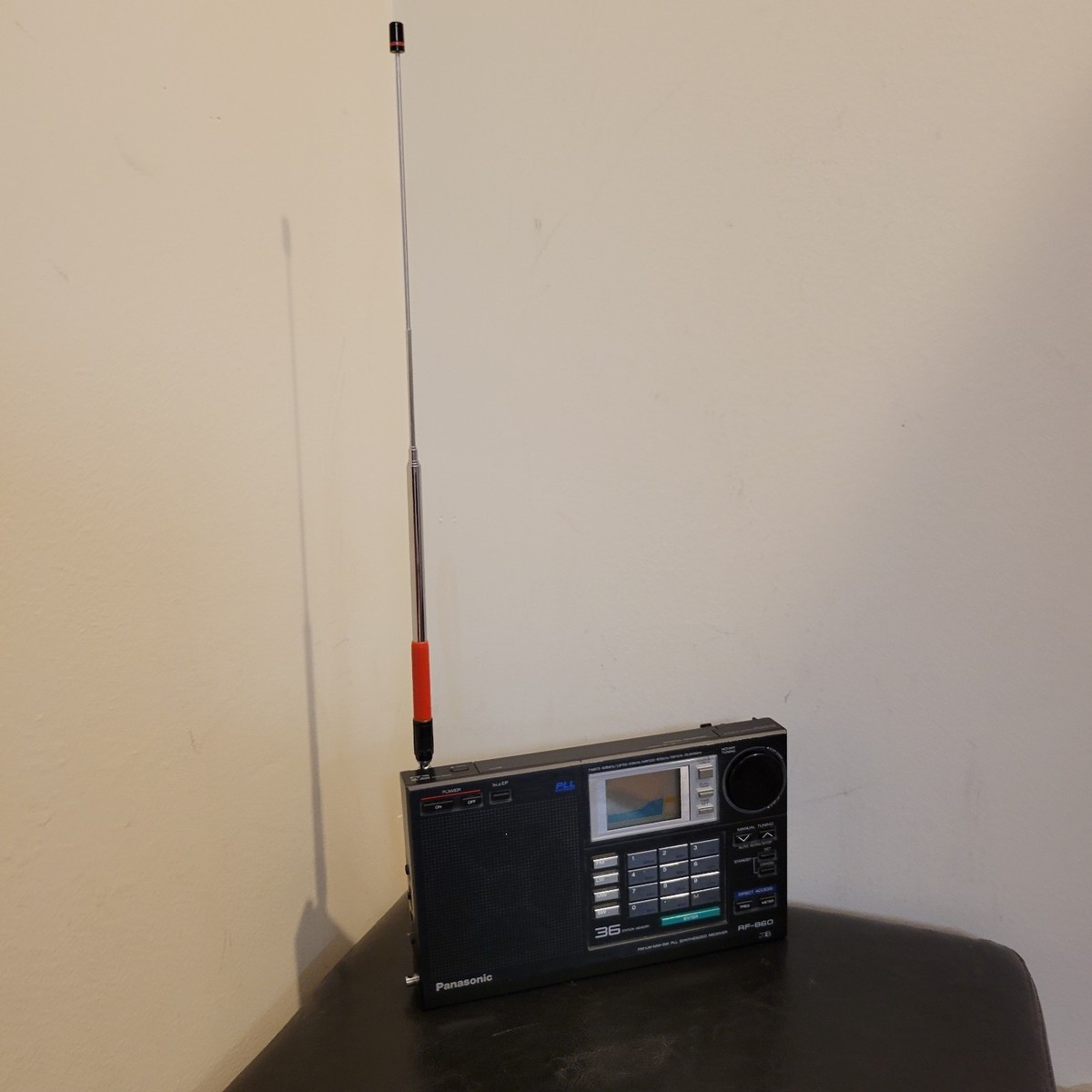 Panasonic RF-B60 FM-LW-MW-SW All Band Receiver FOR PARTS E ERROR