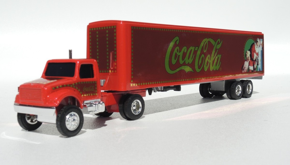 1/64 diecast MINT Coca Cola Christmas Navistar semi truck with box