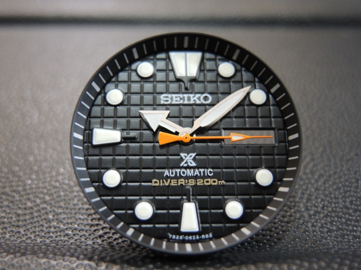 NEW BLACK WAFFLE TURTLE DIAL & HANDS DAY/DATE 200M LARGE DIVERS