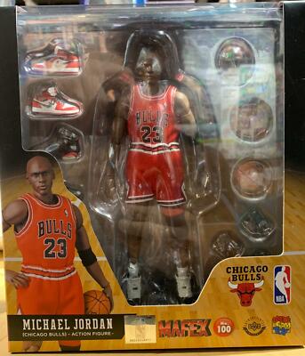 Authentic Medicom Toy Mafex No.100 Michael Jordan Chicago Bulls