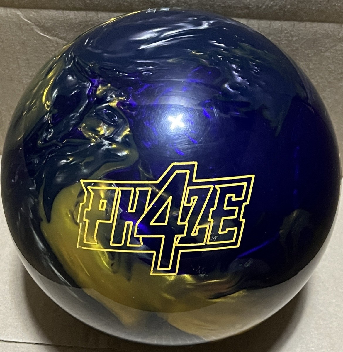 フェイズAI Phaze A.I. ボウリングボール 15ポンド Storm Phaze A.I.