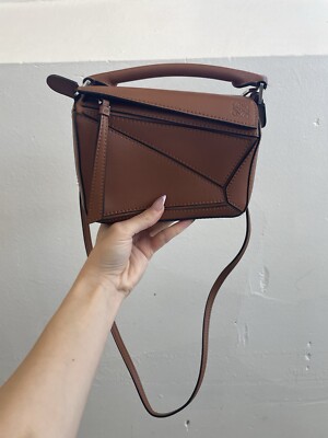 Authentic LOEWE WMNS Small Puzzle Edge Top Handle Crossbody Bag In