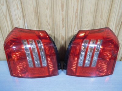 Toyota Corolla Runx NZE121 124 Tail Lights Rear Lamps Left Right