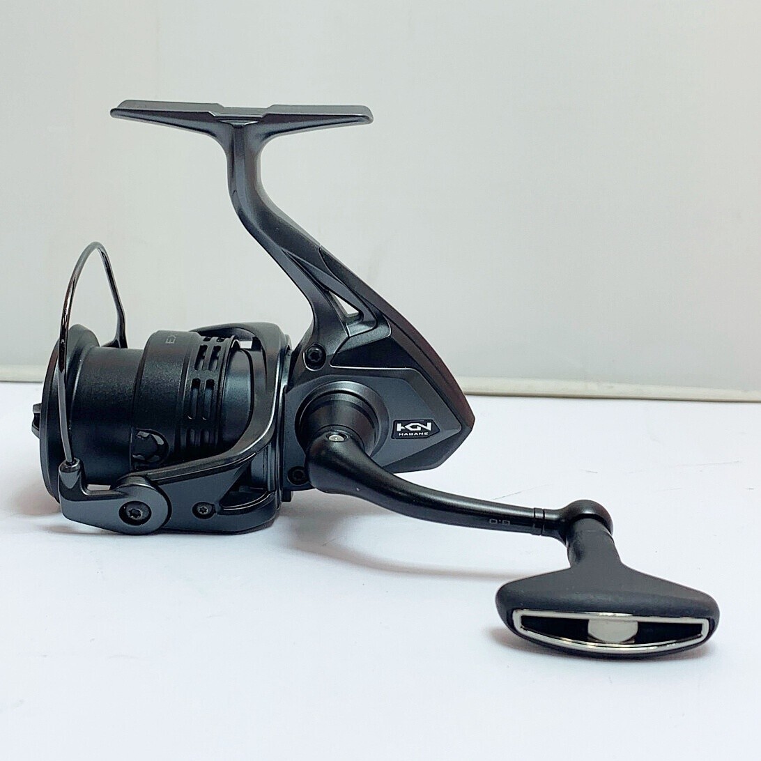 リール Exsence ci4+3000xcalcutta conquest dc200 リール Exsence ci4