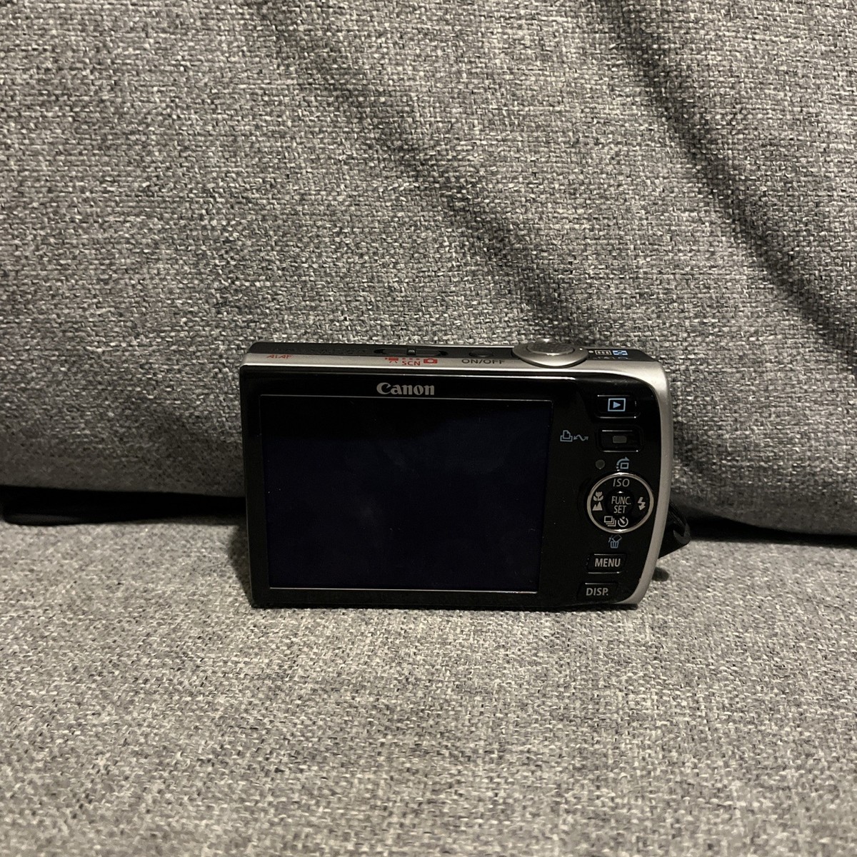 Canon Digital IXUS 860 IS Digital Camera 8.0MP 3x Optical Zoom CCD